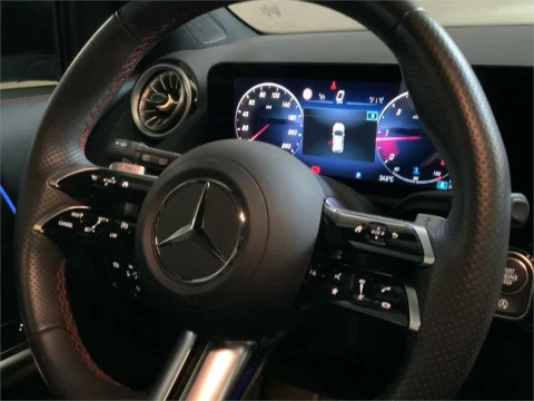 Mercedes-Benz GLA 200 D