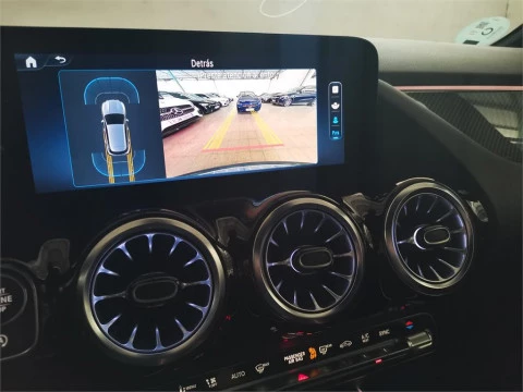 Mercedes-Benz GLA 200 D