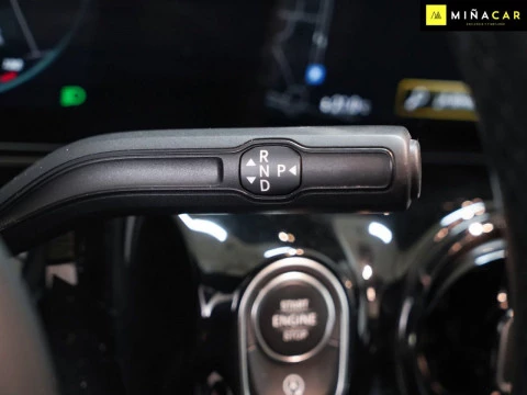 Mercedes-Benz GLA  200 D