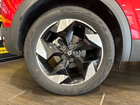 Renault Captur techno Eco-G 100cv (74 kW)