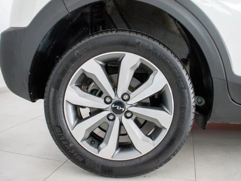 Kia Stonic 1.0 T-GDI MHEV IMT 74KW CONCEPT 5P