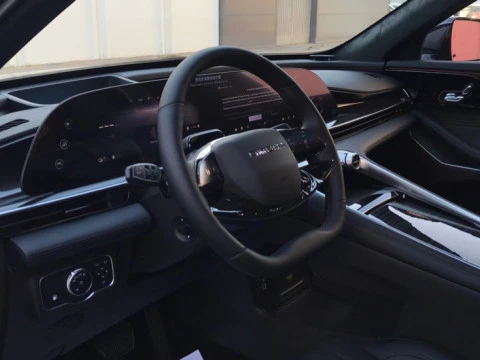 Omoda 9 OMODA PHEV PREMIUM