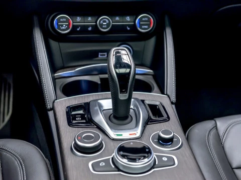 Alfa Romeo Stelvio 2.2 Diésel 154kW (210CV) TI Q4