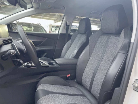 Peugeot 3008 Hybrid 300 e-EAT8 GT