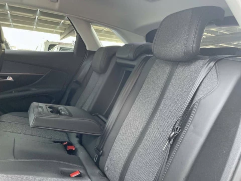 Peugeot 3008 Hybrid 300 e-EAT8 GT