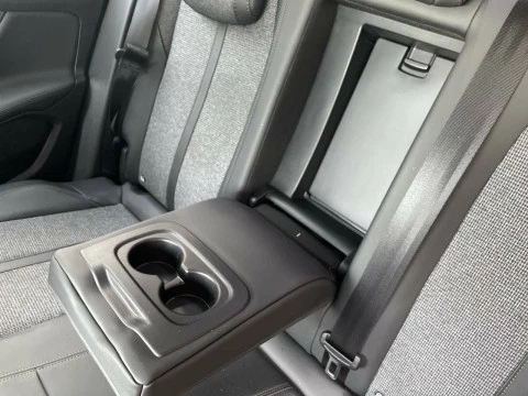 Peugeot 3008 Hybrid 300 e-EAT8 GT