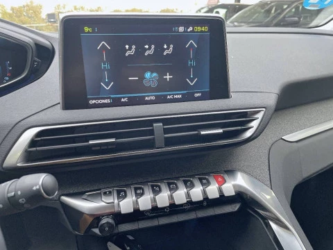 Peugeot 3008 Hybrid 300 e-EAT8 GT