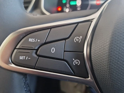 Renault Clio Techno full hybrid E-Tech 145 (103Kw)