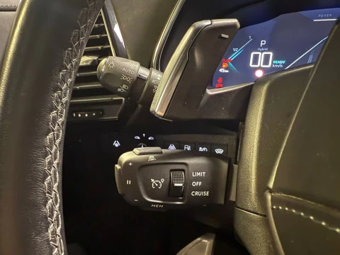 DS 7 Crossback 1.6 E-Tense 300 Louvre Auto 4WD