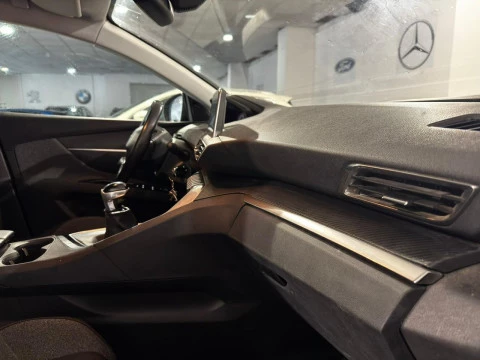 Peugeot 5008 Active PureTech 130 S&S