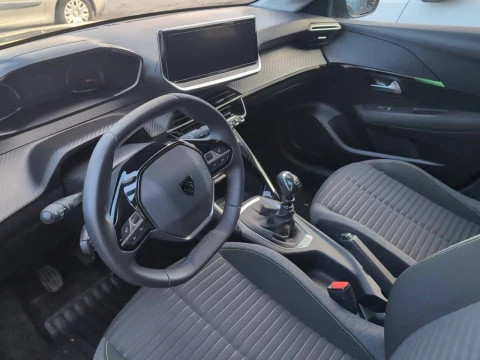 Peugeot 208 Active Puretech 100