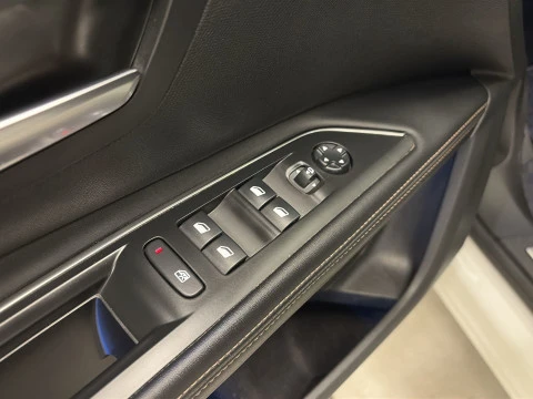 Peugeot 5008 BlueHDI GT Line SANDS 96 kW (130 CV)