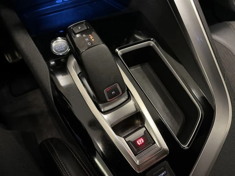 Peugeot 5008 BlueHDI GT Line SANDS 96 kW (130 CV)