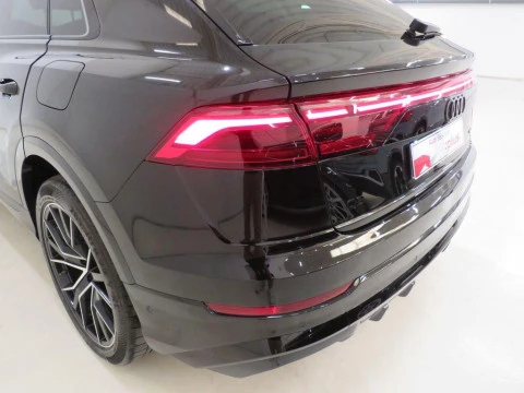 Audi Q8 Black line 55 TFSIe quattro 290 kW (394 CV) tiptronic