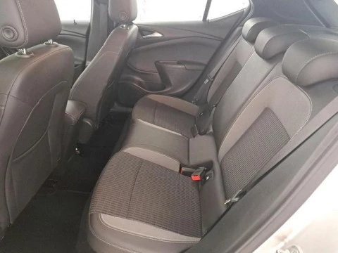 Opel Astra 1.5D DVH 90kW (122CV) Business Eleg Auto