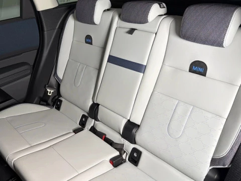 MINI Countryman D 120 kW (163 CV)