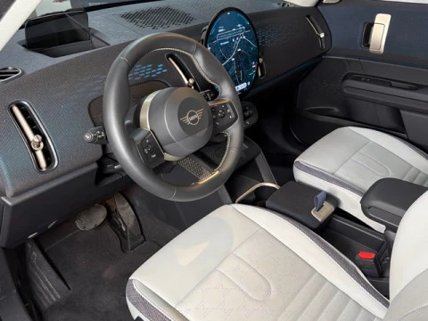 MINI Countryman D 120 kW (163 CV)