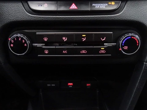 Kia Ceed 1.0 T-GDi 74kW (100CV) Concept