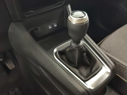 Renault Captur techno Eco-G 100cv (74 kW)