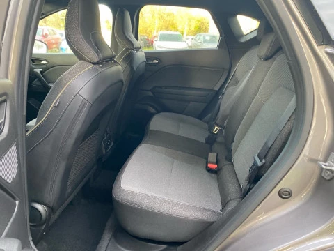 Renault Captur techno Eco-G 100cv (74 kW)