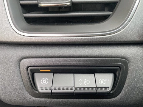 Renault Captur techno Eco-G 100cv (74 kW)