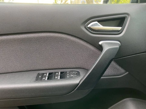 Renault Captur techno Eco-G 100cv (74 kW)