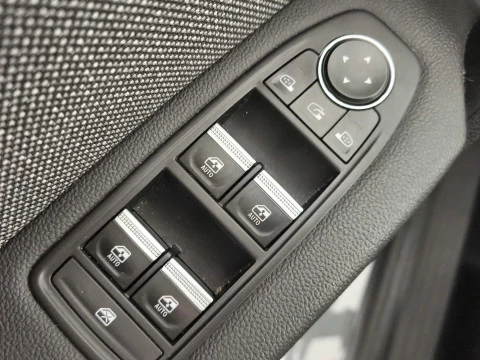 Renault Captur techno Eco-G 100cv (74 kW)