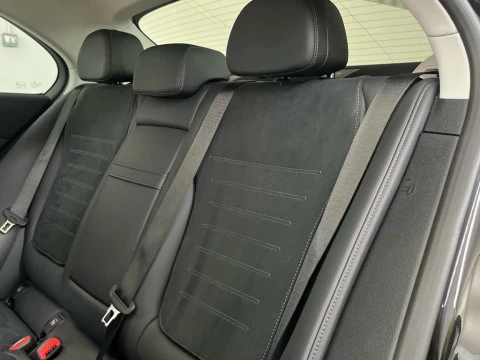 Mercedes-Benz Clase C 220 d AMG Line (EURO 6d)