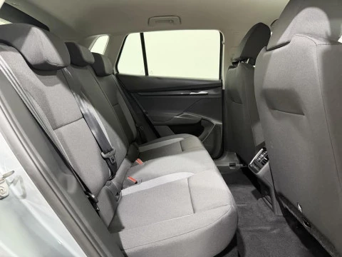 Skoda Elroq 60 63 kWh 150 kW (204 CV)