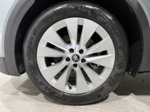 Skoda Elroq 60 63 kWh 150 kW (204 CV)