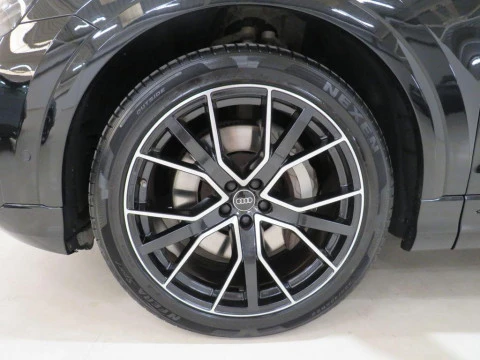 Audi Q8 Black line 55 TFSIe quattro 290 kW (394 CV) tiptronic