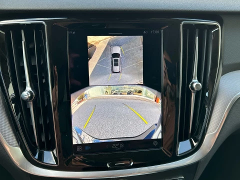 Volvo V60 2.0 B4 P PLUS DARK AUTO 197 5P