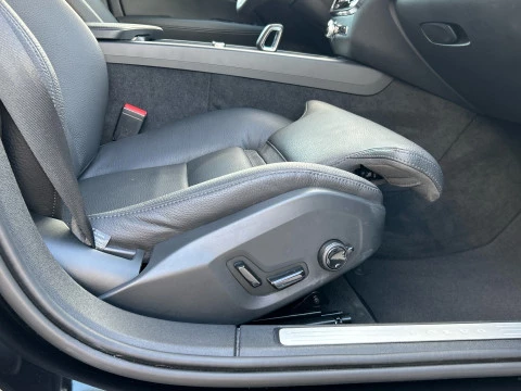 Volvo V60 2.0 B4 P PLUS DARK AUTO 197 5P