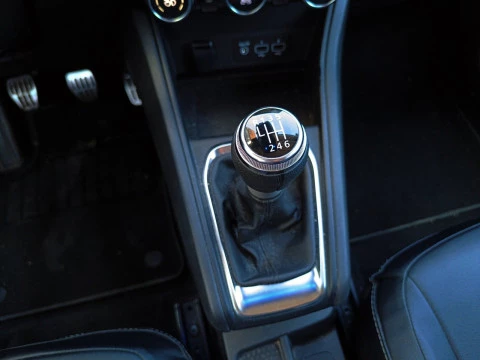 Renault Captur EVOLUTION TCE 100CV GLP