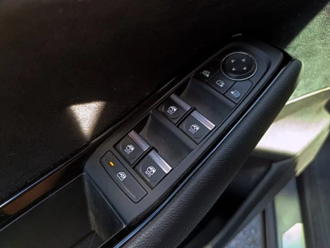 Renault Austral 1.2 E-TECH HíBRIDO TECHNO ESPRIT ALPINE 146KW 5P
