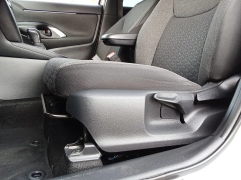 Toyota Yaris Cross 120H Active Tech 85 kW (116 CV)