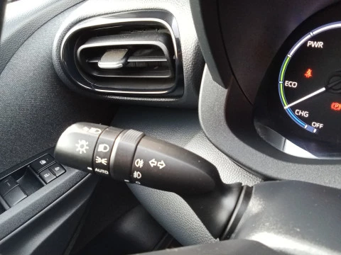 Toyota Yaris Cross 120H Active Tech 85 kW (116 CV)