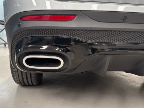 Mercedes-Benz GLB  200 d