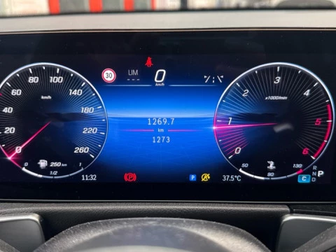 Mercedes-Benz GLB  200 d