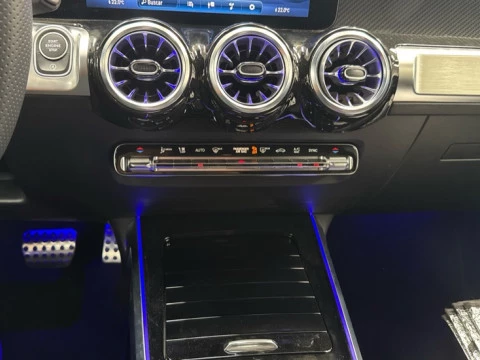 Mercedes-Benz GLB  200 d