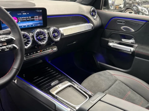 Mercedes-Benz GLB  200 d