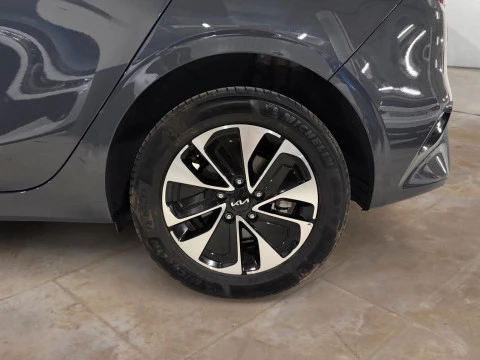 Kia Ceed 1.0 T-GDi 74kW (100CV) Drive