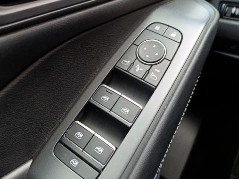 Nissan Qashqai Nuevo Qashqai 5p DIG-T E6E 103 KW (140 CV) mHEV 12V 6M/T 4x2 N-Connecta