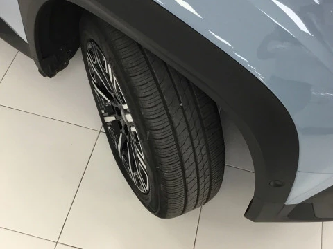 Renault 4 E-Tech Renault  Iconiq autonomia confort 110kW