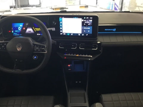 Renault 4 E-Tech Renault  Iconiq autonomia confort 110kW