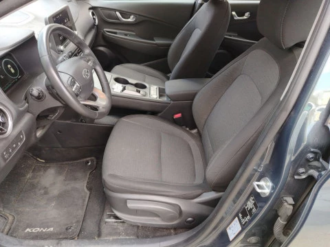 Hyundai Kona 100kW EV Maxx