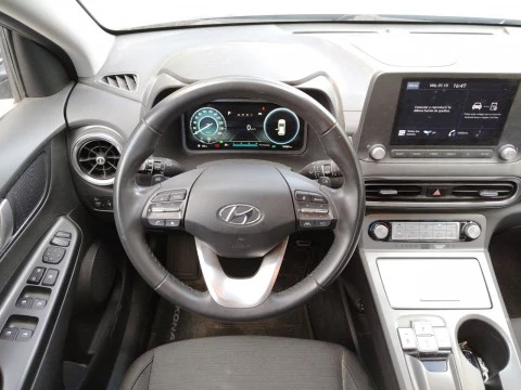 Hyundai Kona 100kW EV Maxx