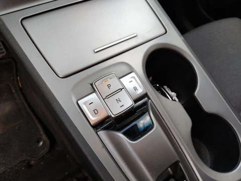 Hyundai Kona 100kW EV Maxx