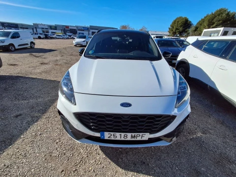 Ford Kuga ST-Line X 2.5 Duratec FHEV Auto