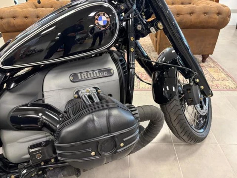 BMW R18 
